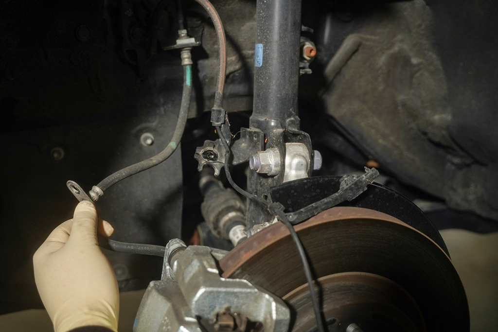 RAV4 Hybrid Lift Leveling Kit ABS Sensor Brake Line